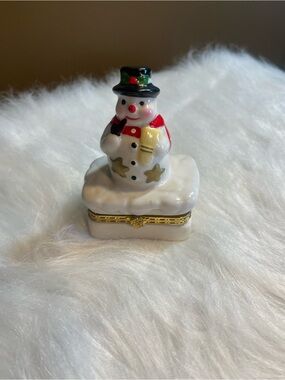 Source Unknown White and Red Snowman Trinket Box with Gold Accent